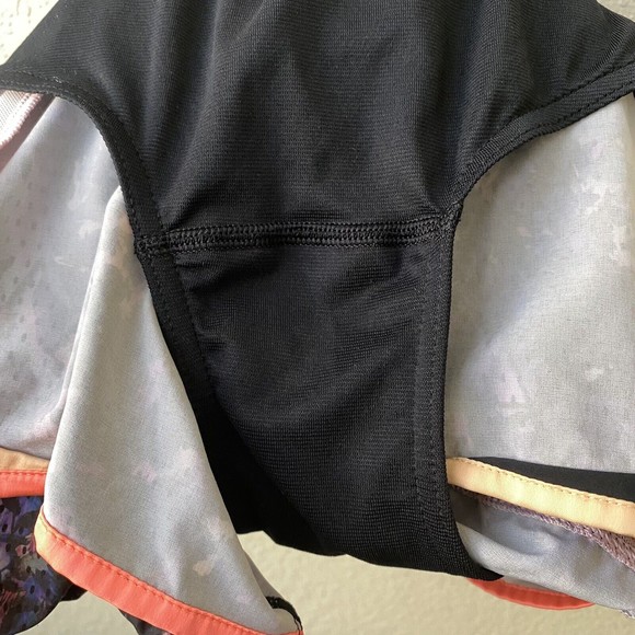 Lululemon Athletica Womens Shorts Sz 4 Pull On Workout Running Active Multicolor - Picture 7 of 8